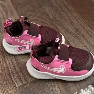 Nike Toddler Sneakers in Pink and Brown